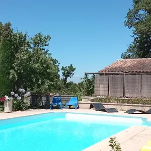 https://sous-les-chenes-en-provence.aixenprovencehotels.org