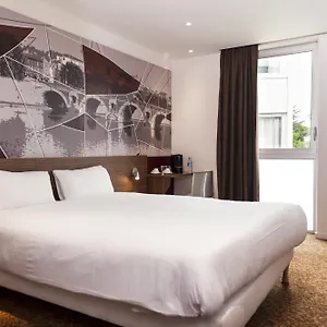 https://brit-hotel-esplanade.midi-pyreneeshotels.com